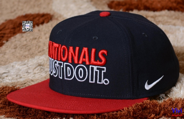 Nike Just Do It NCAA Wool True College Fitted Snapback