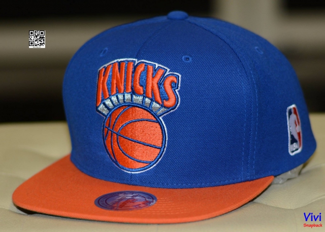 Mitchell & Ness Knicks Big Logo Snapback 2Tone
