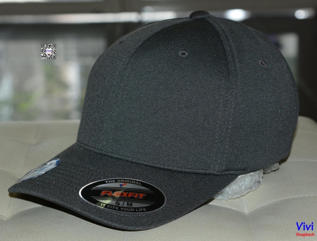The Flexfit Cool and Dry Pique Mesh Gray Cap