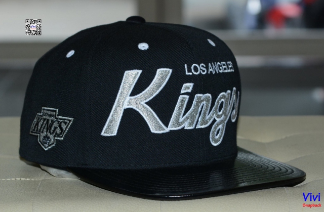 Mitchell & Ness Los Angeles Kings Patent Leather Snapback
