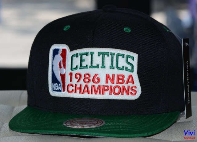 Mitchell & Ness Boston Celtics 1986 NBA Champions Snapback