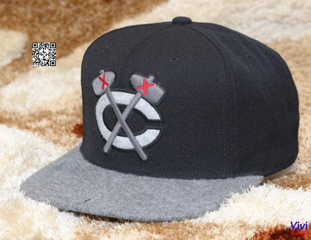Mitchell & Ness Fitted Snapback