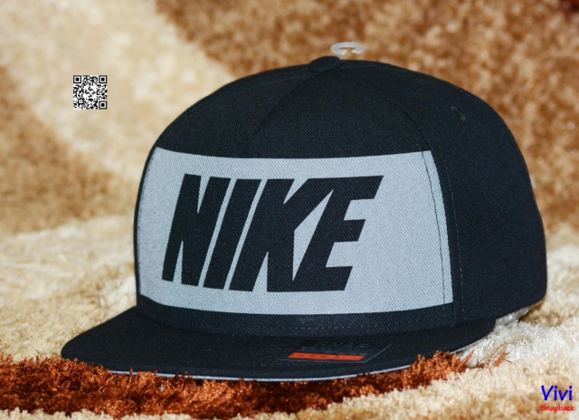 Nike Logo Snapback