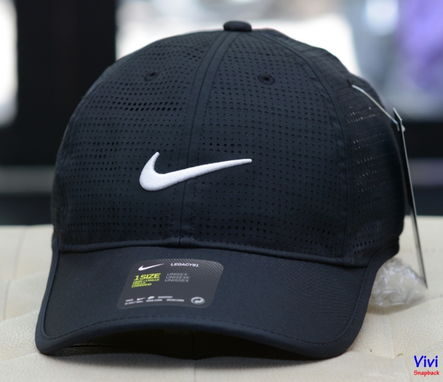 Nike Perforated Golf Cap 639635 Black